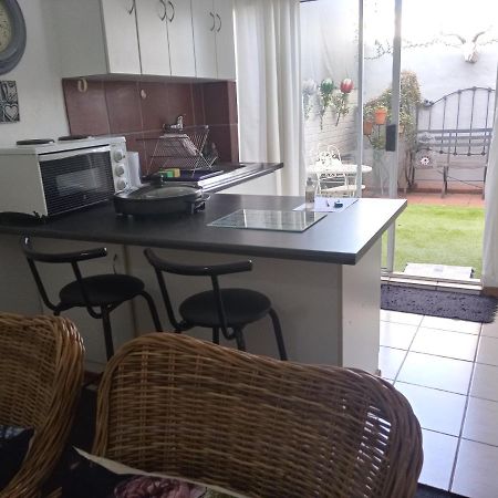 Grace Apartment Претория Екстериор снимка